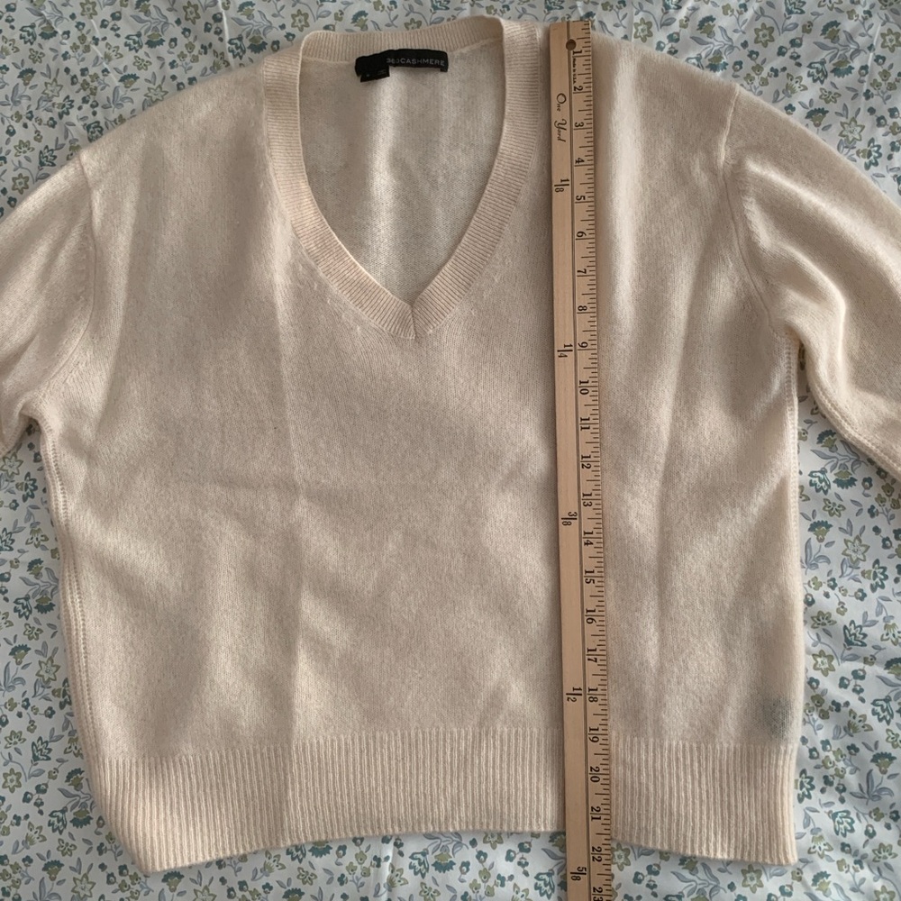 360Cashmere 100% Cashmere V-Neck Sweater Cream Size Small Luxury Knit - Picture 4 of 7